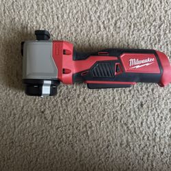 Milwaukee M12 Cable Stripper