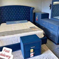 New 4pc Bedroom Set. Queen In Box 📦 