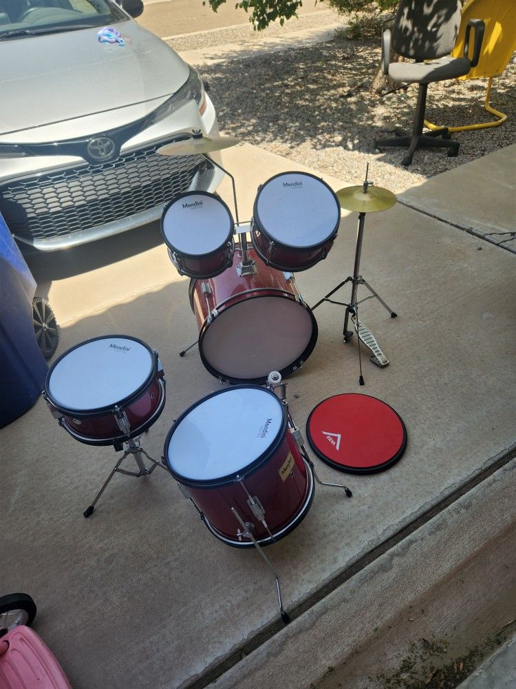 Kid's Drum Set