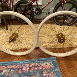 Old bicycle wheels for sale new arrivals