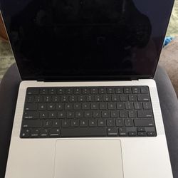 MacBook Pro 14 Inch