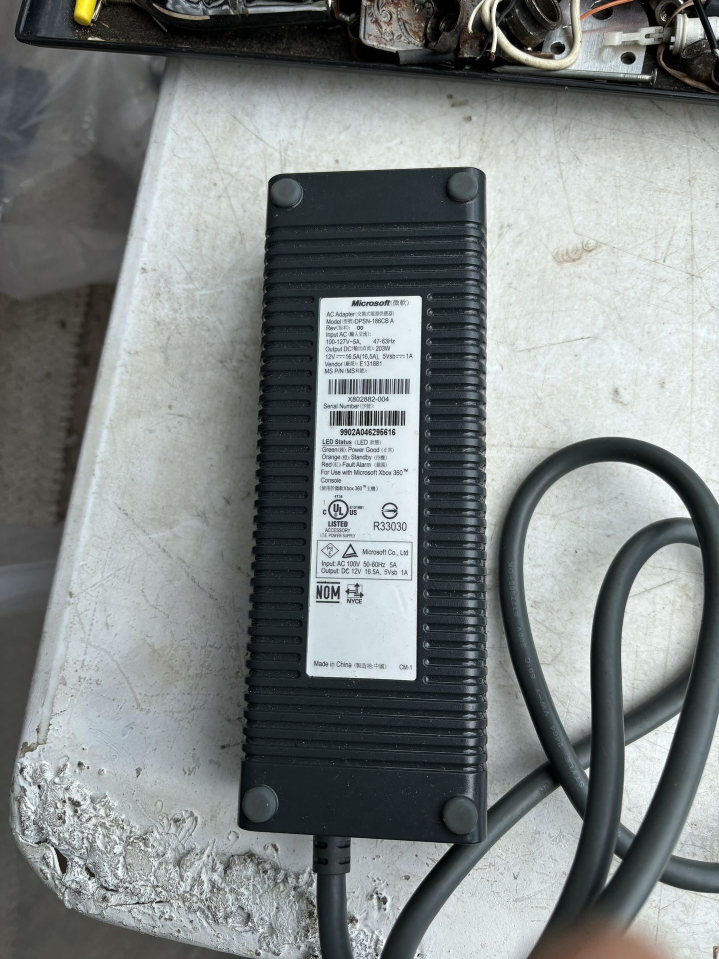 Microsoft AC Adapter ModelDPSN-186CB A