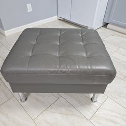 LANDSKRONA
Footstool