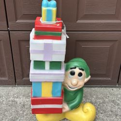 VINTAGE GENERAL FOAM PLASTICS CHRISTMAS ELF WITH STACKED PRESENTS BLOW MOLD APPROXIMATELY 34”