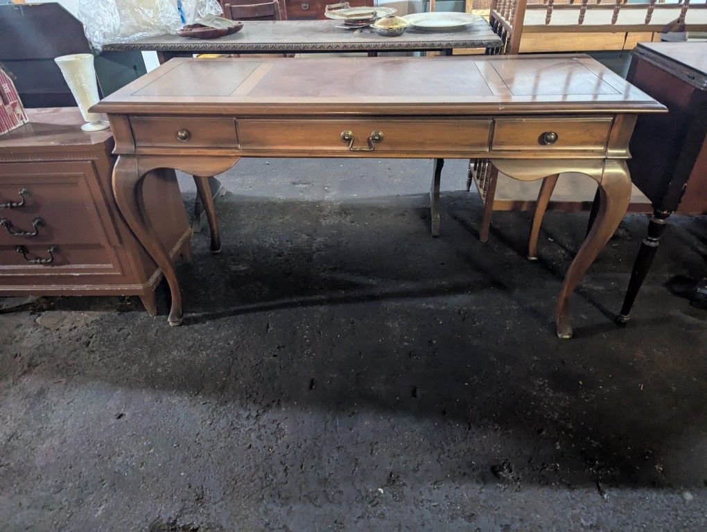 Queen Anne Style Desk