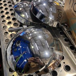Kenworth T680 Hub Halo Caps