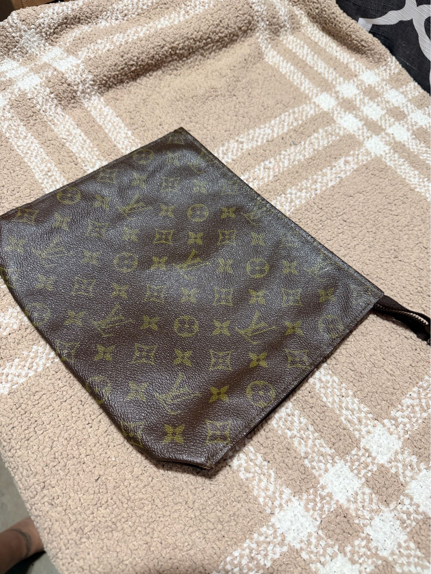 Louie Makeup bag used $100 obo