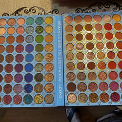 Paletas De Maquillaje Each $35