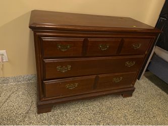Dresser