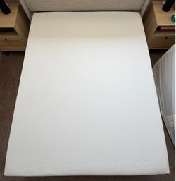 Zinus 10 Inch Queen Green Tea Memory Foam Mattress, Medium Firm Feel