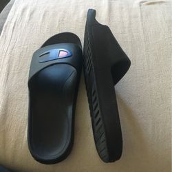 Champion Slip On Mens Size 9 Woman’s 11