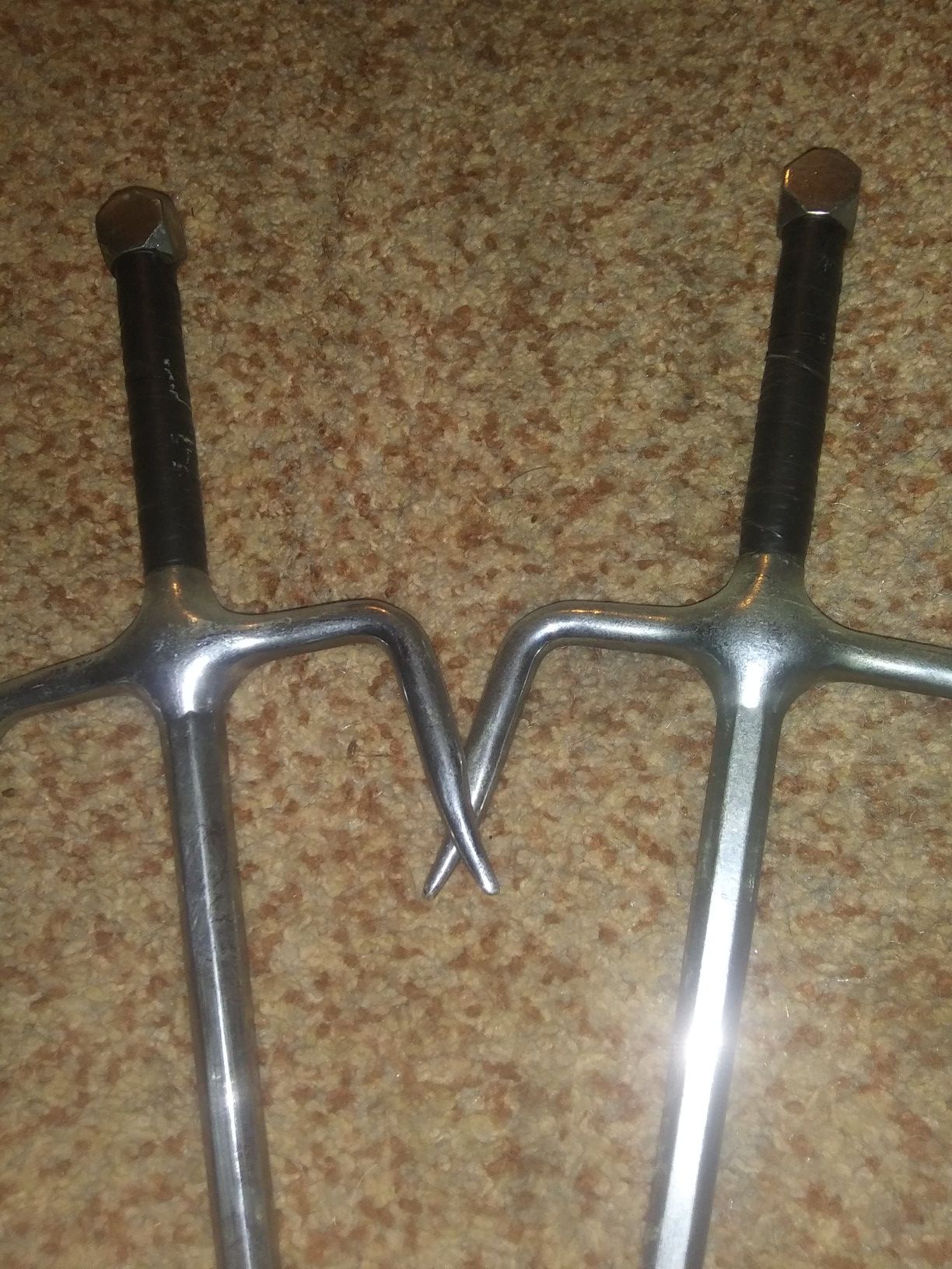 2 Metal tools