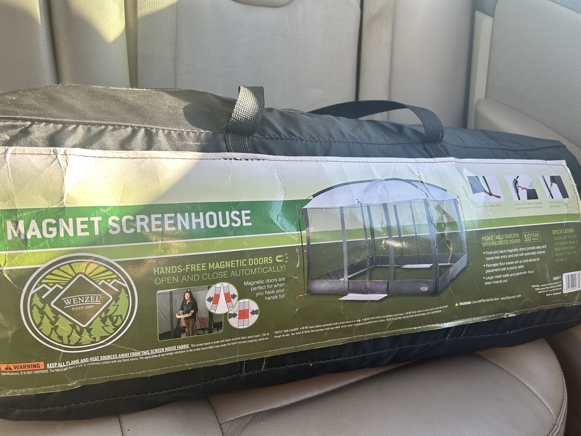 Wenzel Magnetic Screenhouse 