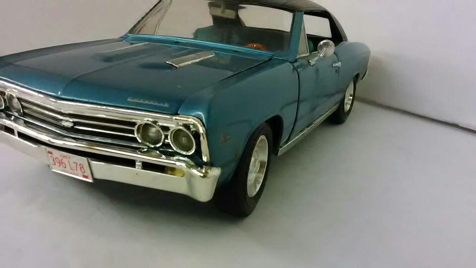 1967 Chevy Chevelle - Scale Model Car 1:18 -