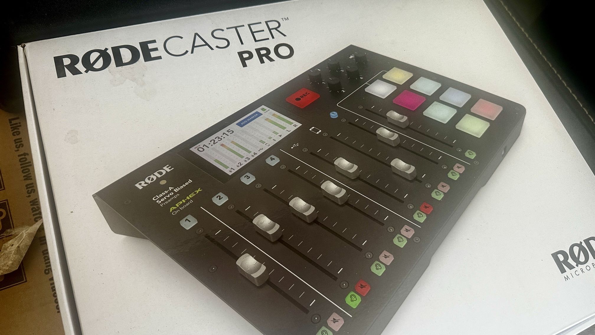 RODECASTER PRO (Podcast mixer) Open box