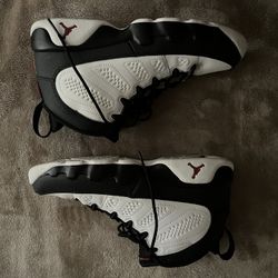 Jordan 9s size mens 7 / women's 8 1/2 