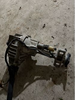14 CHEVY SILVERADO 1500 5.3L 4X4 FRONT DIFFERENTIAL CARRIER (contact info removed)9 3.42 RATIO
