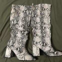 Knee Length snake Skin boots Size 8