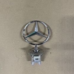 Mercedes Hood Emblem Logo