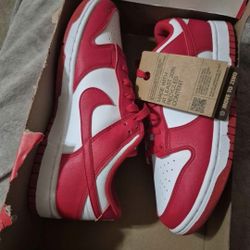 Womens Red Dunks. 