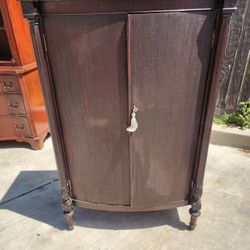 Antique Cabinet For Sale In Manteca 