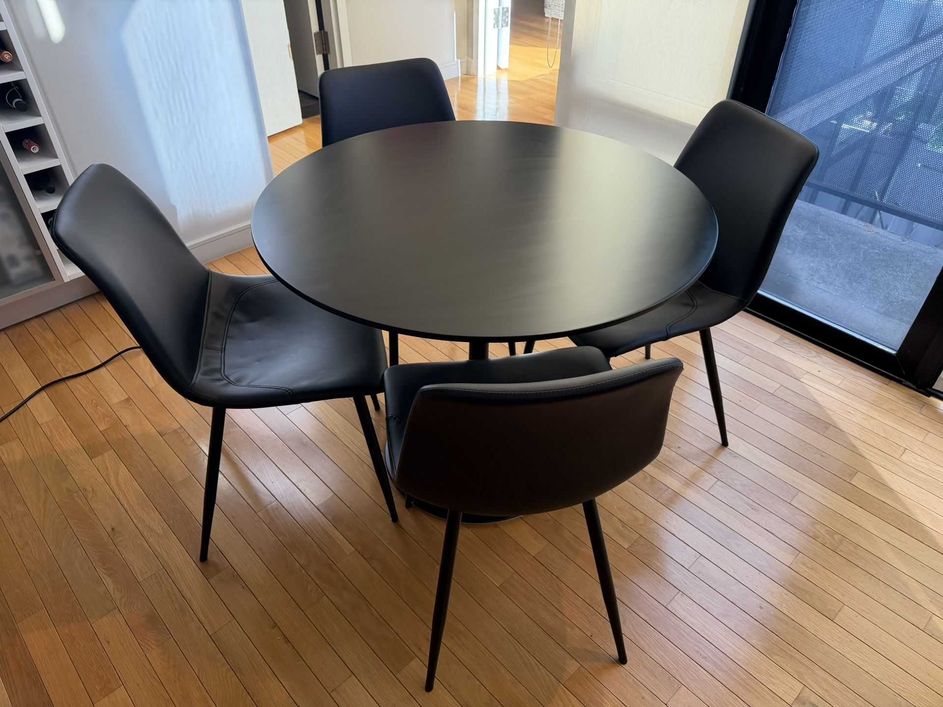 Black Dining Room Set - 35.5in Pedestal Round Table
