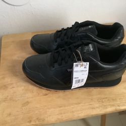 Reebok Classic Hartman Run Pick Up in Apple Valley 