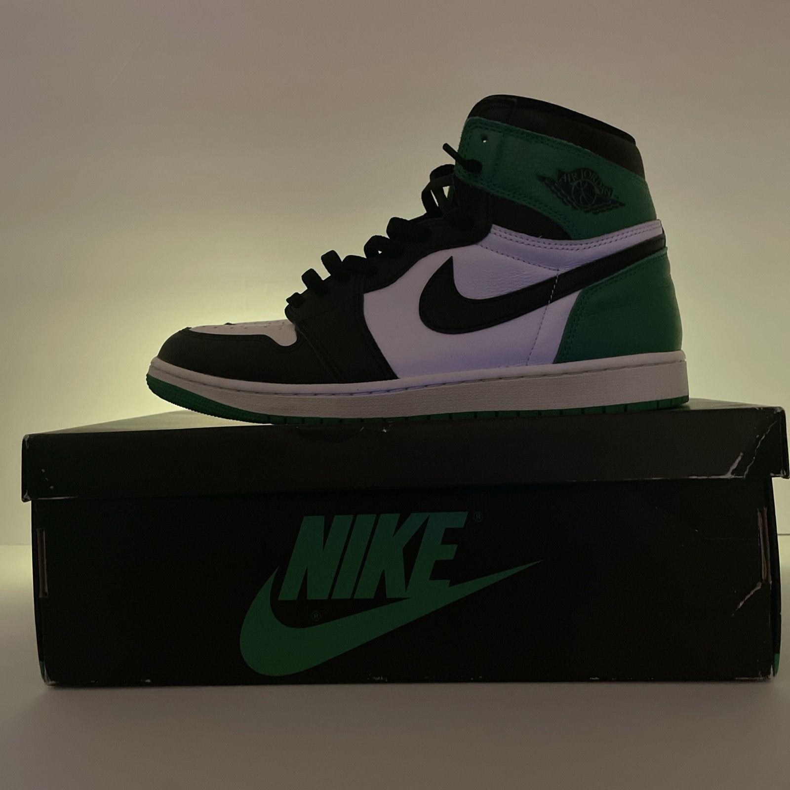 Jordan 1 retro high of Lucky Green