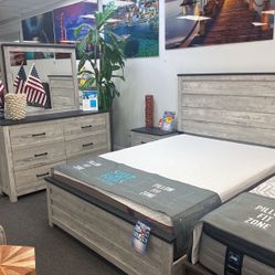 Great Offer Now🚨Gorgeous Grey Wood 5pc Bedroom Set $799