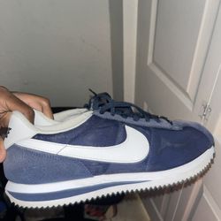 Nike men’s cortez’s size 10 nylon midnight color