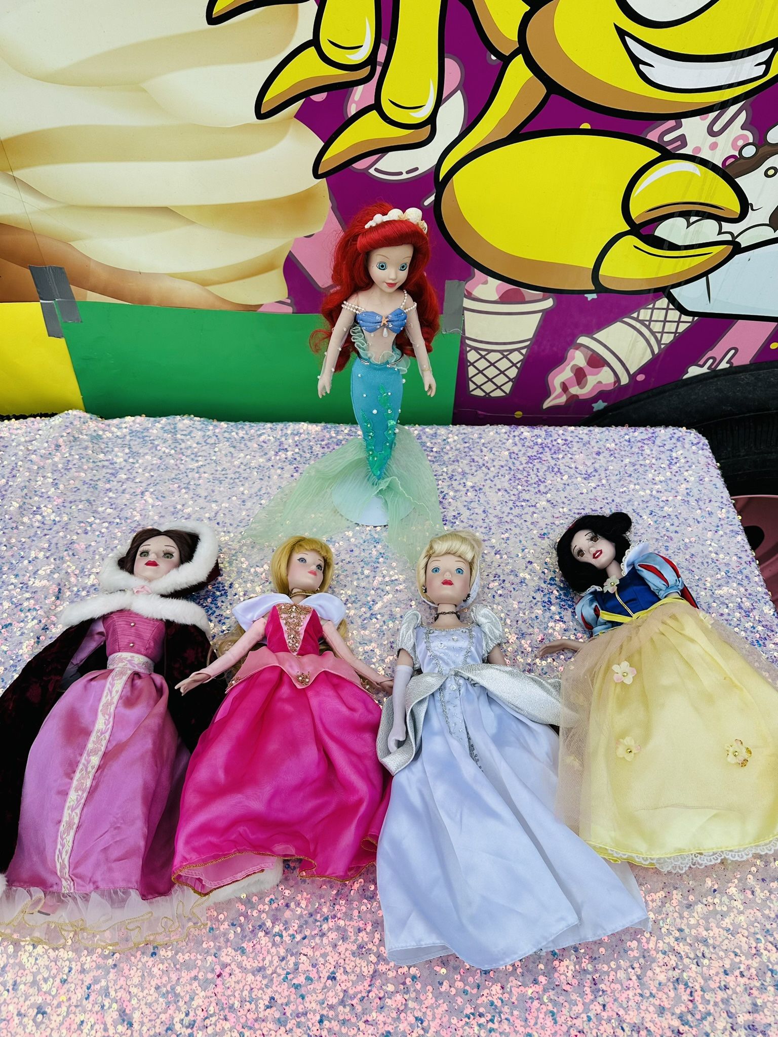 Porcelain Disney Princess $50 all 5 FIRM “51ave and Glendale “