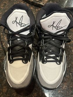 kyrie shoeÂ