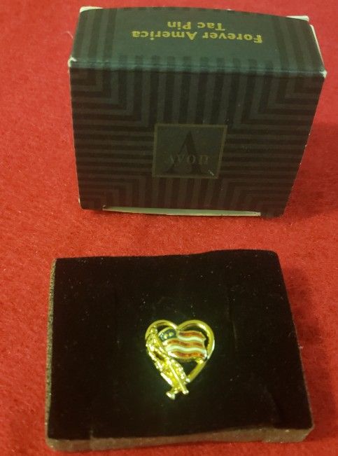 Vintage Avon Forever America Tac Pin