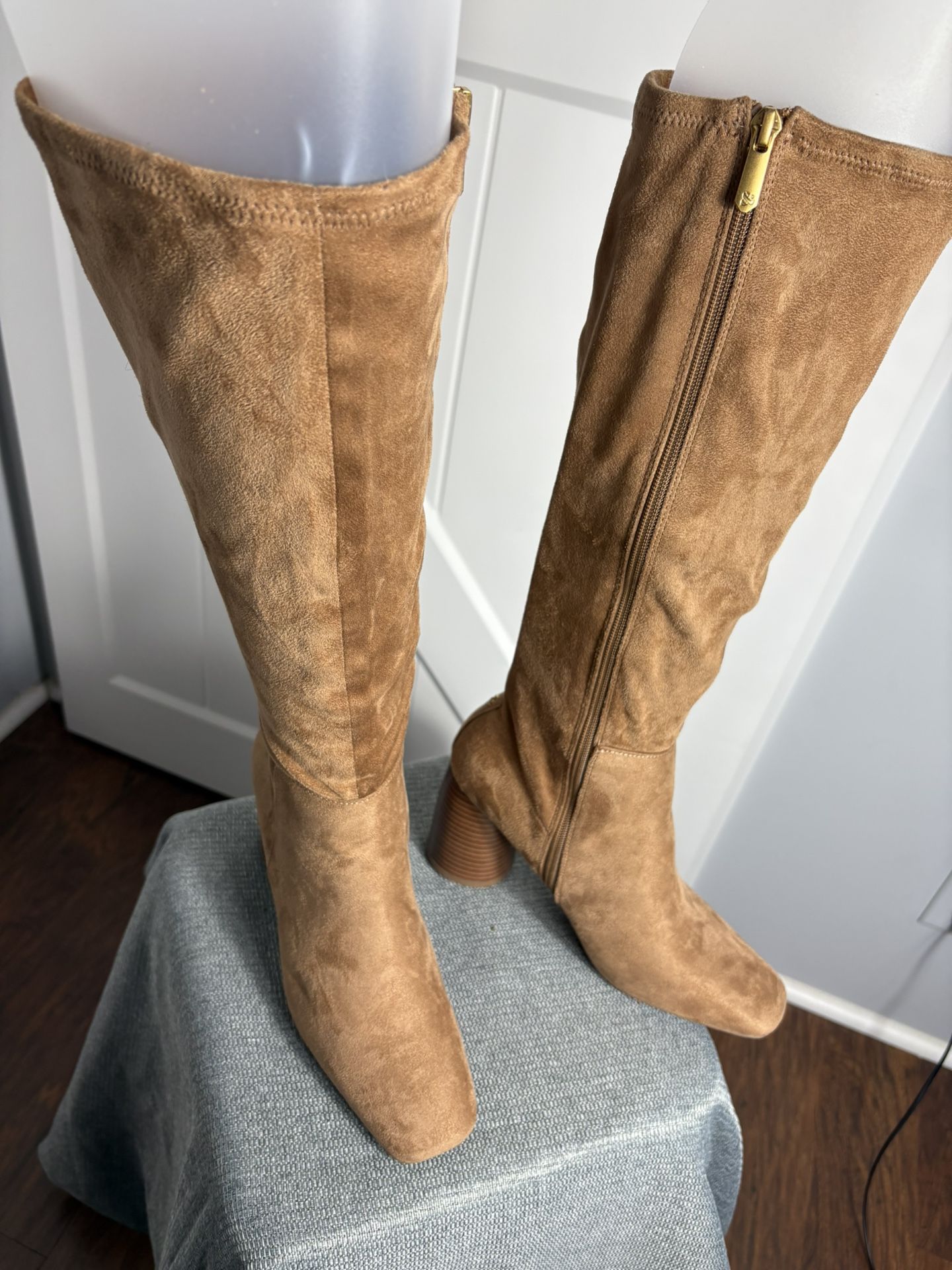 Sam & Libby Faux Suede Knee High Boots Women’s Size 9.5