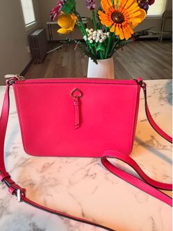 Kate Spade Crossbody Purse – Vibrant Pink – Excellent Condition
