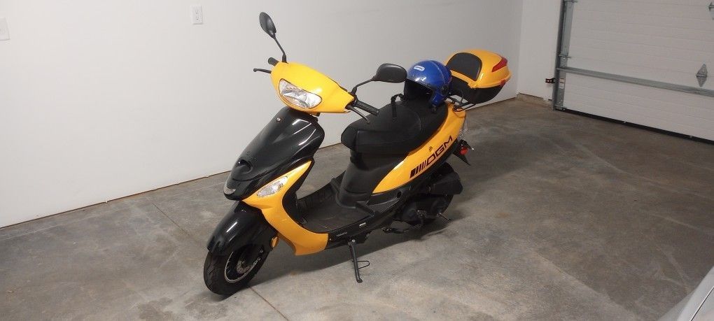 2023 50cc Moped Scooter Bike Barely Used