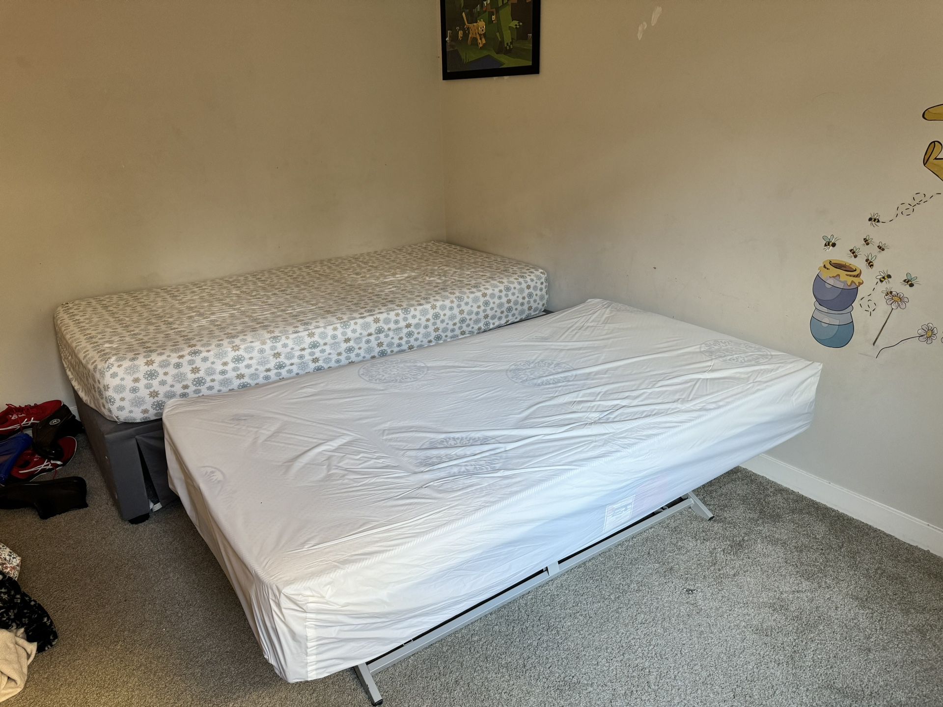 Twin Bed With Trundle And Mattresses