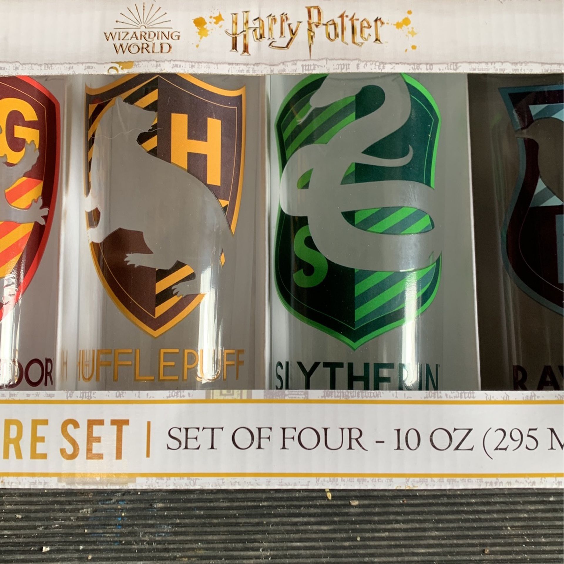 Harry Potter Set Of 4 Glasses House Logos New