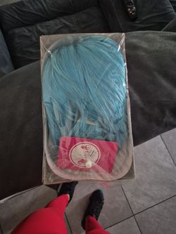 Short blue wig