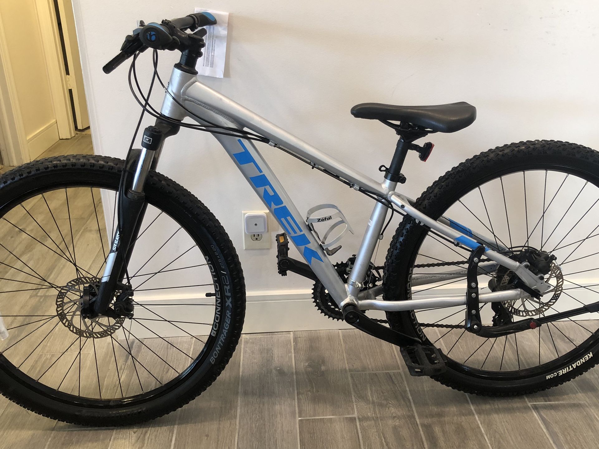 Trek Marlin Extra Small Disc Brake Mountain Bike Ready/Ride Trails Leisure