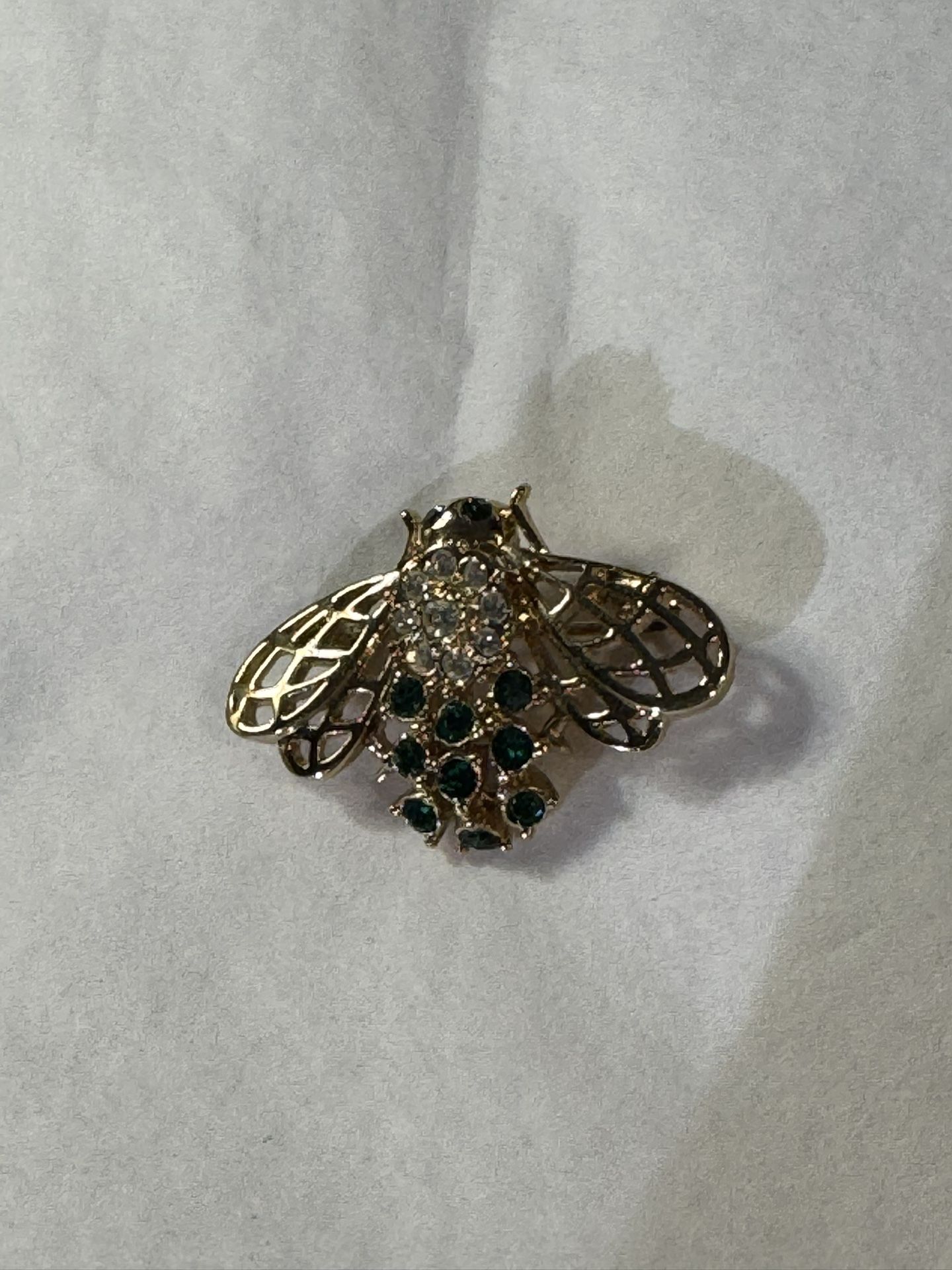 Vintage Carolee Gold Tone w/green & Clear Crystals Bumble Bee Brooch Signed