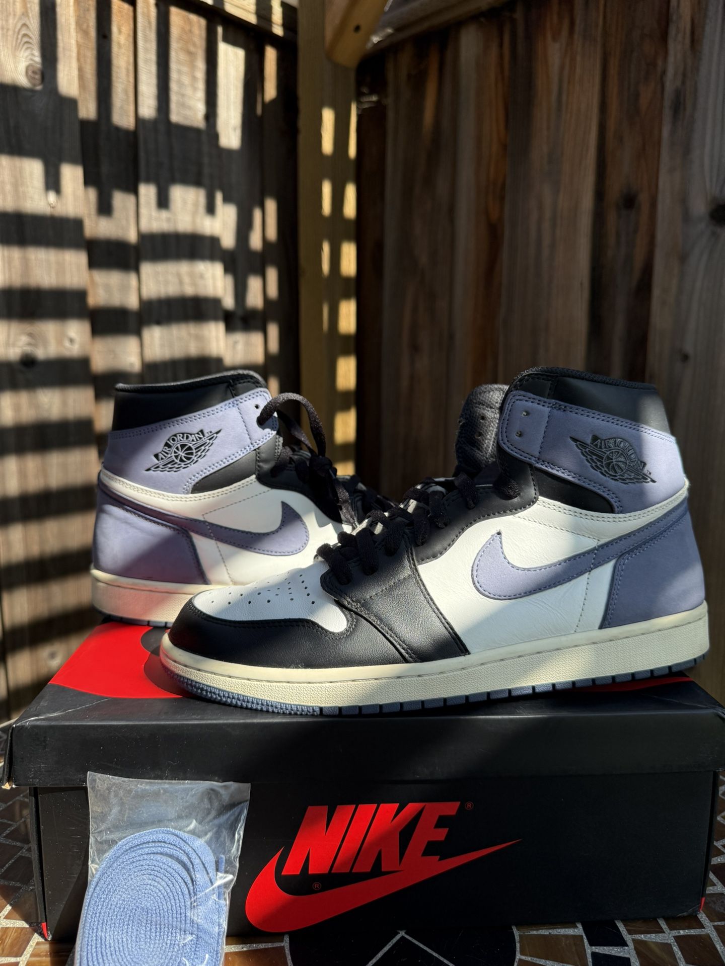 Jordan 1 retro “blue moon” 11.5M