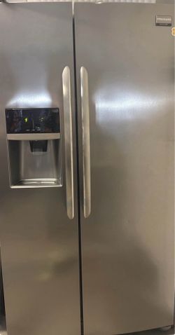 Frigidaire Gallery Side-by-Side Refrigerator with Water & Ice Dispenser