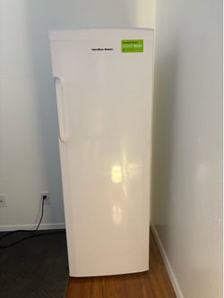 Freezer- Hamilton Beach