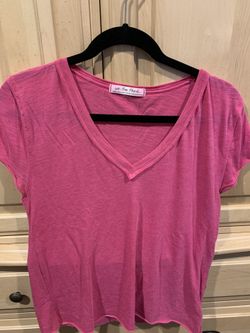 Women’s xs light weight v neck t-shirt, Free People