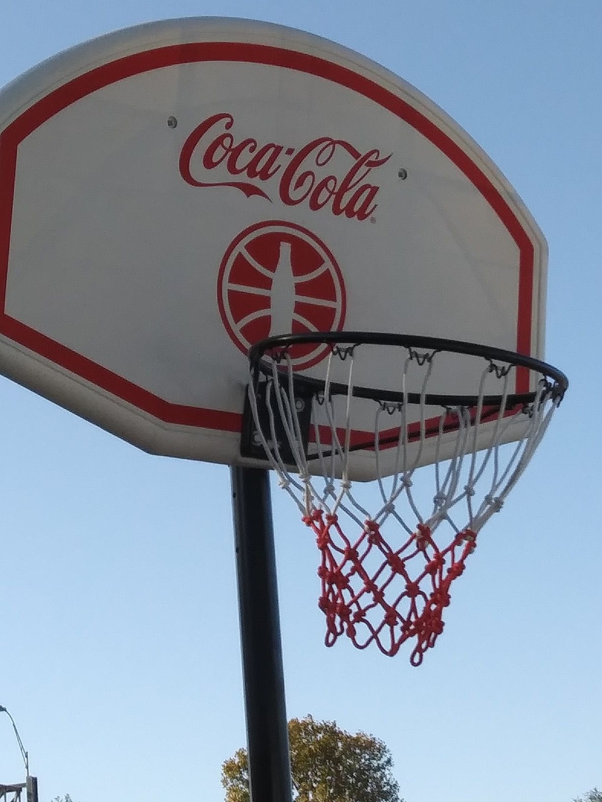Collectors Coca Cola basketball goal for Sale in San Antonio, TX OfferUp