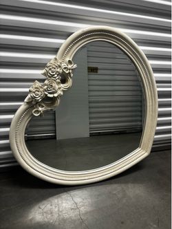 Vintage Heart Shaped Floral Wall Mirror
