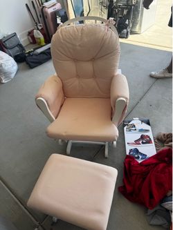 Rocking chair pink