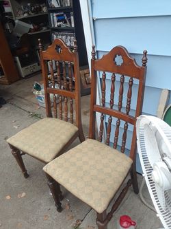 2 dining chairs