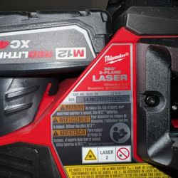 Milwaukee
M12 12-Volt Lithium-lon
Cordless Green 250 ft. 3-Plane
Laser Level Kit with Laser
Detector
